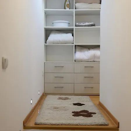 아파트 Purple And 베오그라드