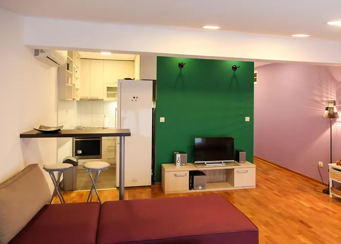Apartamento Purple And